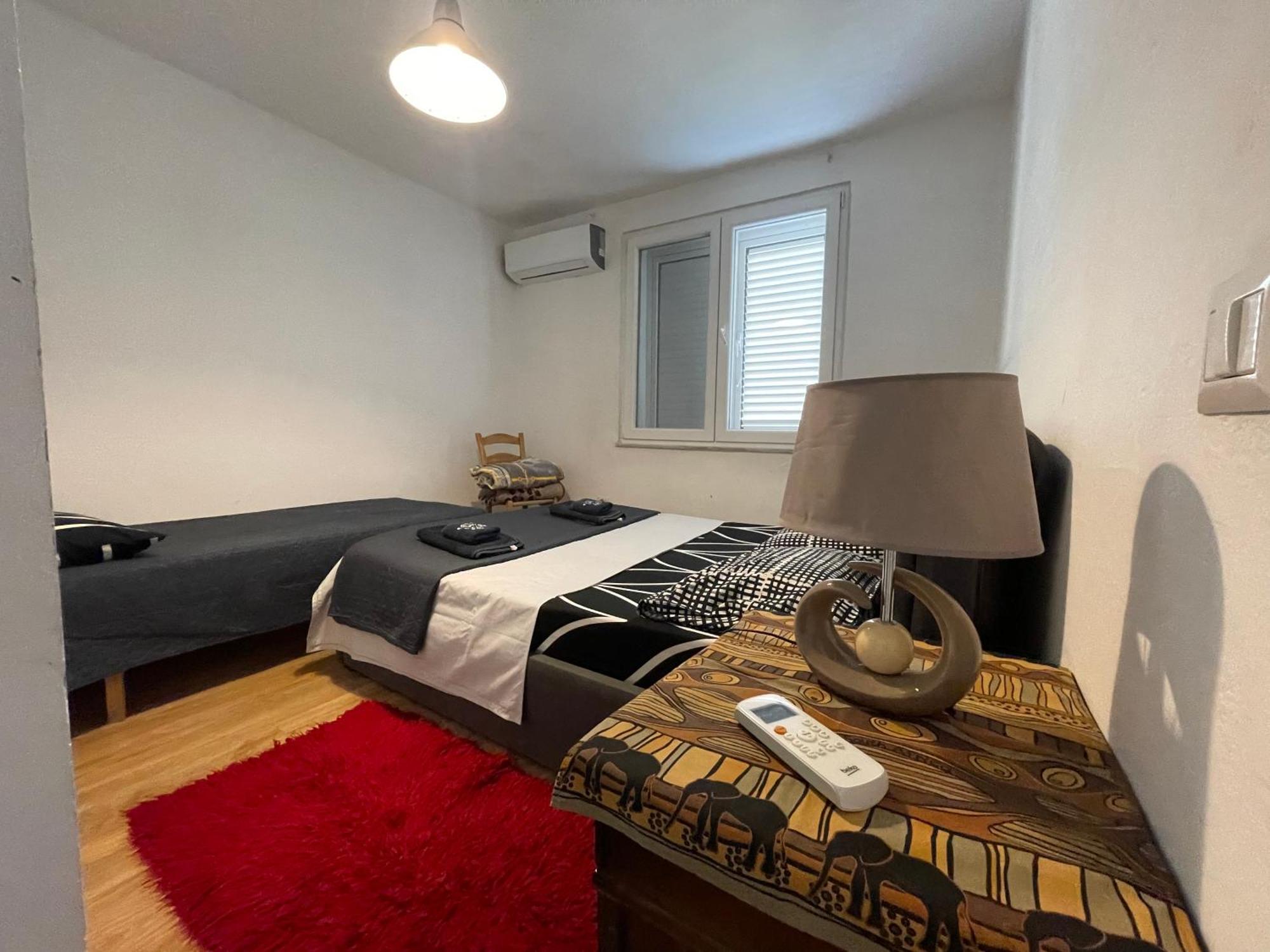 Enjoy Travel Central Apartments ティラナ エクステリア 写真